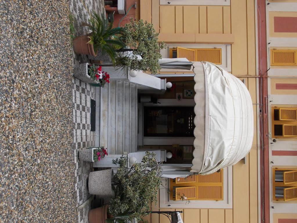 Boccadasse Hotel